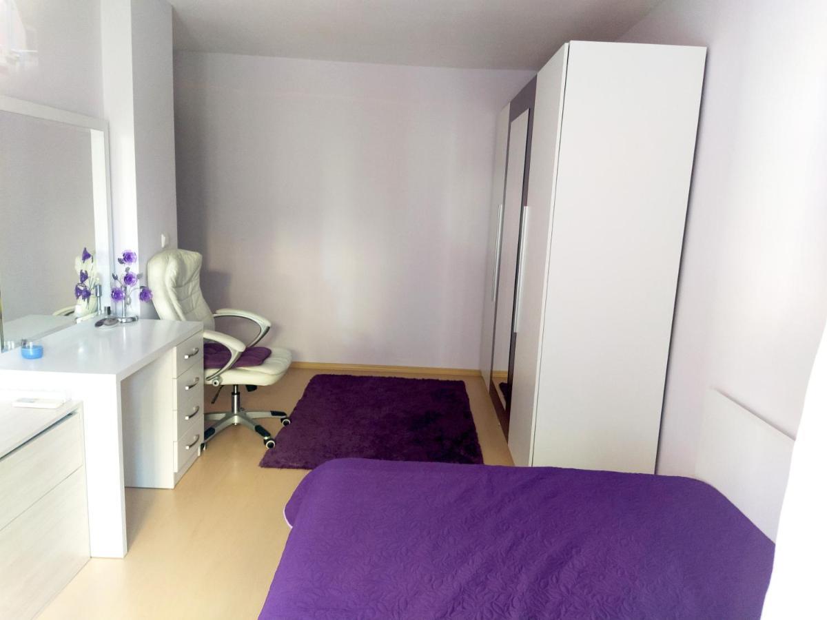 Modern Apartment In Бургас Экстерьер фото