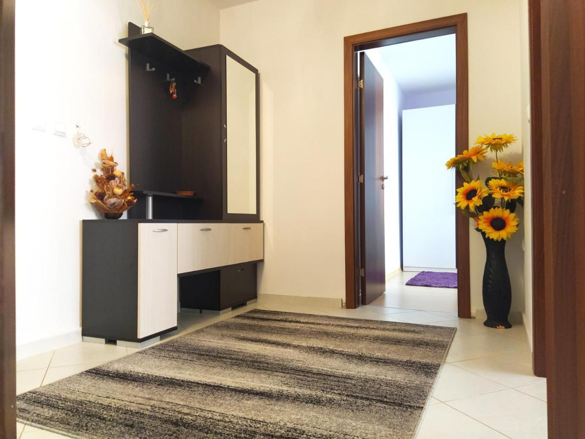 Modern Apartment In Бургас Экстерьер фото