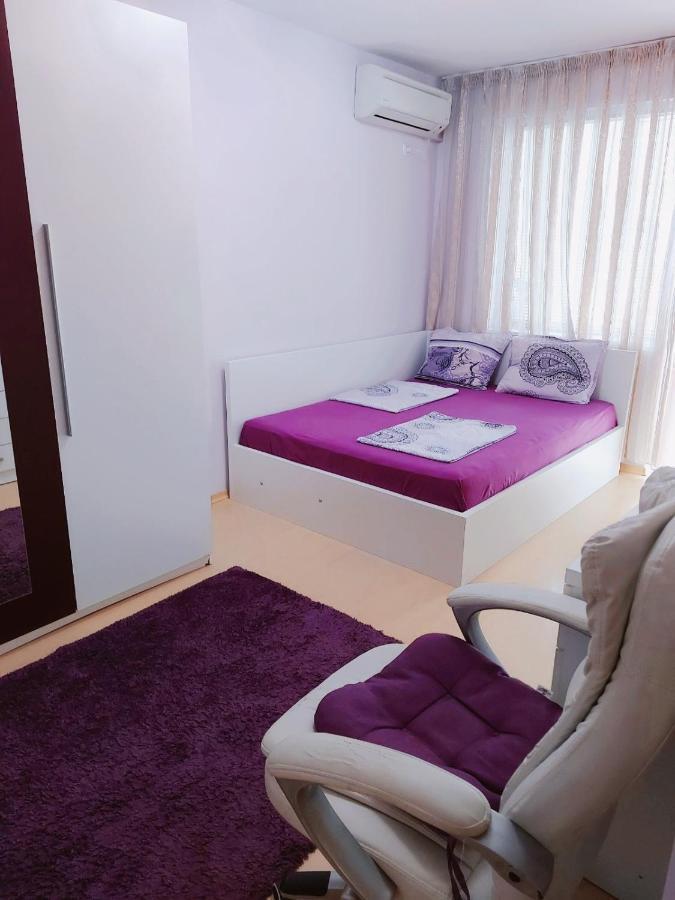 Modern Apartment In Бургас Экстерьер фото